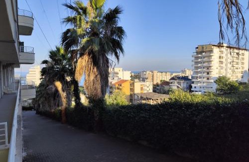 Shkembi i Kavajes Apartment | Lovebania