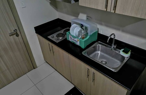 Pasay Apartment | Lovely 1-Bed Apartment in Pasay City