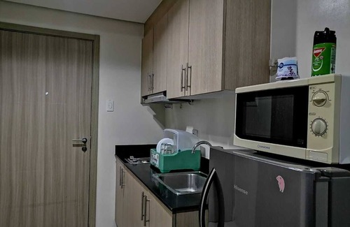 Pasay Apartment | Lovely 1-Bed Apartment in Pasay City
