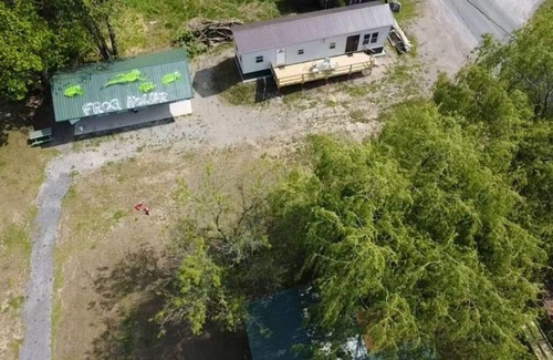 Brier Hill Cabin | Lovely 1-bedroom cabin in Hammond