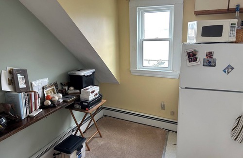Salem Condo | Lovely 1-bedroom condo with AC in charming Salem