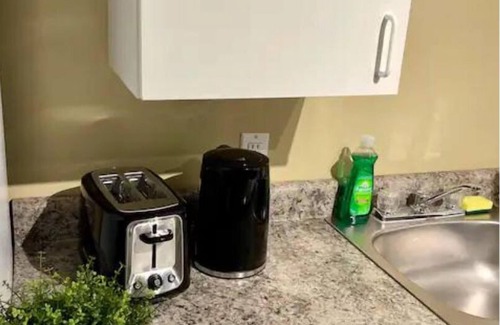 Jasper Place House | Lovely 1Bdr With In-suite Laundry