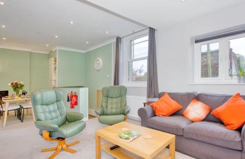 Colyton Apartment | Lovely 2-Bed Apartment Colyton, nr. Jurassic Coast