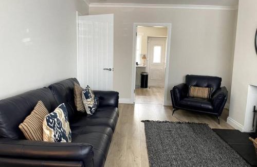 Dumfries Apartment | Lovely 2 bed apartment with hot tub log burner and off street parking