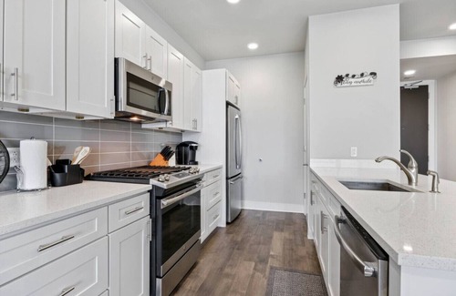 Bywater Condo | Lovely 2 Bed Condo at a Great Location in Nola!