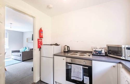 Coatbridge Apartment | Lovely 2 bed ground floor apartment in Coatbridge