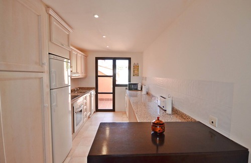 Corverica Villa | Lovely 2 bed villa with community pool - BBQ