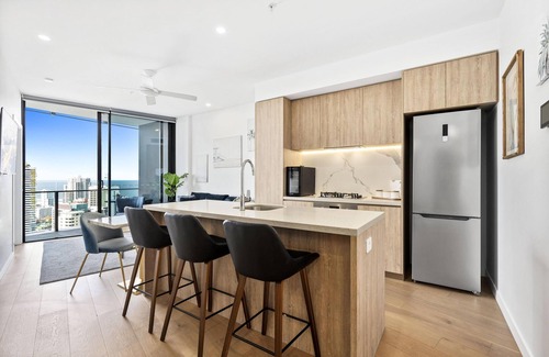 Broadbeach Apartment | Lovely 2 Bedroom 1 Bathroom Unit (No Parking) (12801 - 7N - NB)