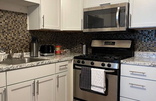Wenonah Apartment | Lovely 2-bedroom apartment near MOA/MSP Airport