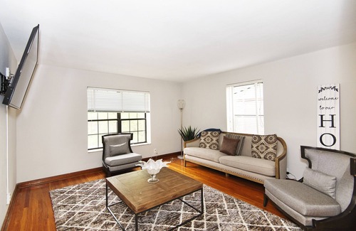 Lindenwood Park Apartment | Lovely 2 bedroom apartment with free parking