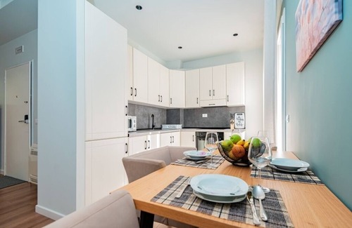 Durres Apartment | Lovely 2-bedroom apartment with sea view in Durrës