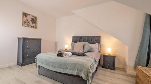 Greenock Apartment | Lovely 2 Bedroom Apartment in Central Location