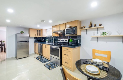 Topham Park Apartment | Lovely 2 Bedroom Basement Apartment in East-York