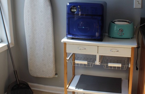 Morgan Park Apartment | Lovely 2 bedroom Boutique Suite in Beverly.