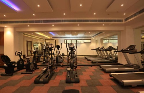 Greater Noida Apartment | Lovely 2 Bedroom Condo With Pool & Gym