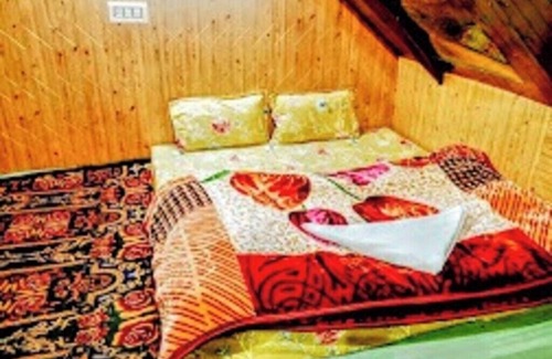 Banjar House | Lovely 2-bedroom house with WiFi in Banjar