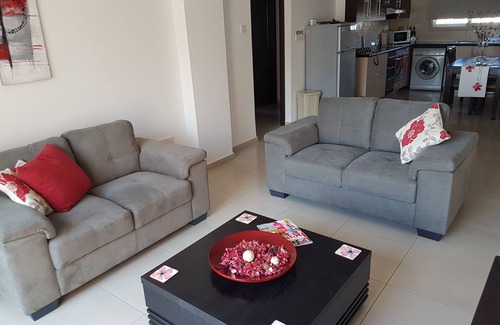 Paphos Apartment | Lovely 2 Bedroom Private Apartment With Large Sun Terrace and Free WIFI