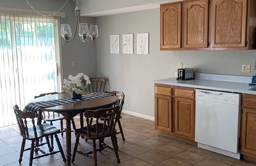 St. Joseph House | Lovely 2-bedroom townhome in Saint Joseph