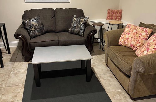 Trinidad House | Lovely 2 bedroom Townhouse Apt near Union Station and tourist sites.