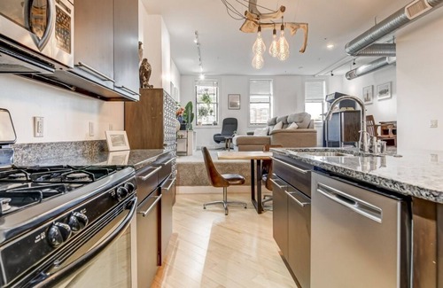 Downtown Springfield House | Lovely 2-Bedroom Unit in Springfield