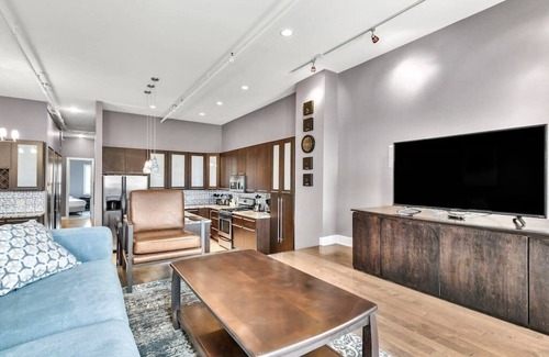 Downtown Springfield Apartment | Lovely 2-Bedroom Unit in Springfriend