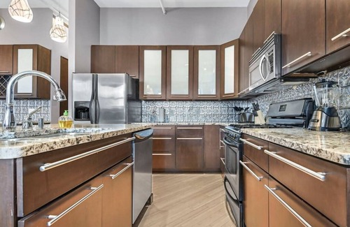 Downtown Springfield Apartment | Lovely 2-Bedroom Unit in Springfriend