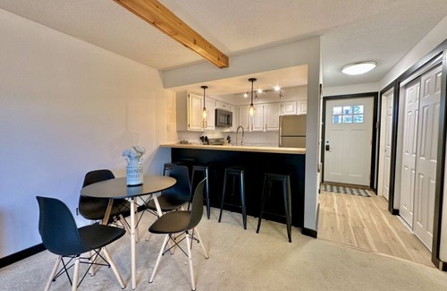 Hill City Villa | Lovely 2-bedroom villa on The Hills Golf Course