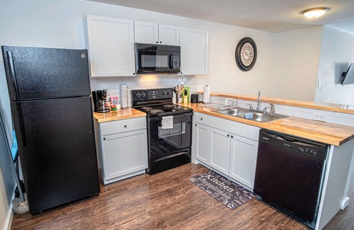 Midtown Apartment | Lovely 2br/2ba Home Near Riverwalk