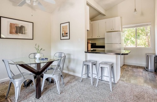 Walnut Creek Apartment | Lovely 2BR in Walnut Creek, Patio + Pet Friendly