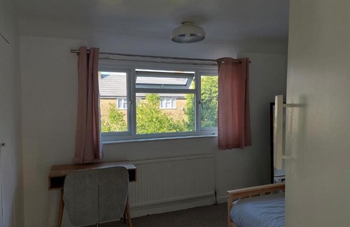 Kew House | Lovely 3 bed terraced family house