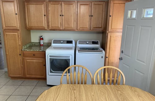 West Valley City House | Lovely 3 bedroom house with Ping Pong Table and Patio