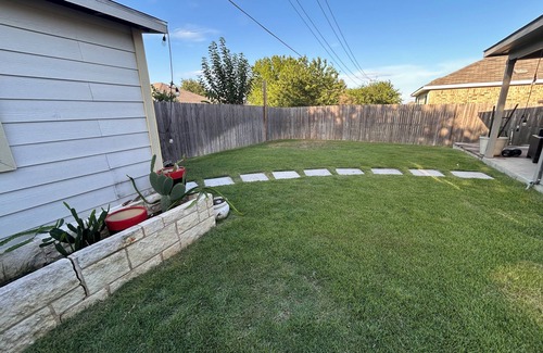 Buda House | Lovely 3-bedroom 2 full bathroom house with AC in charming Buda Texas!