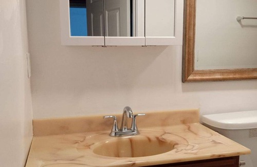 Piedmont Avenue Apartment | Lovely 3-bedroom apartment in Oakland!