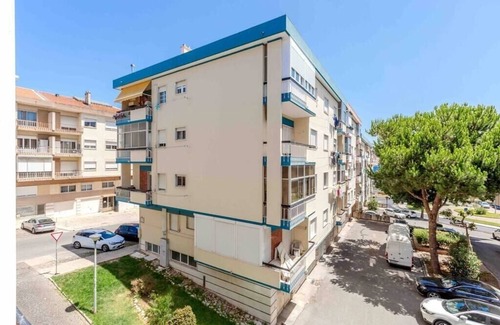 Queluz Condo | Lovely 3-bedroom condo w/free parking on premises