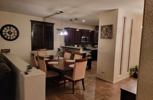 Biggs Field House | Lovely 3-bedroom house in El Paso with AC and WiFi