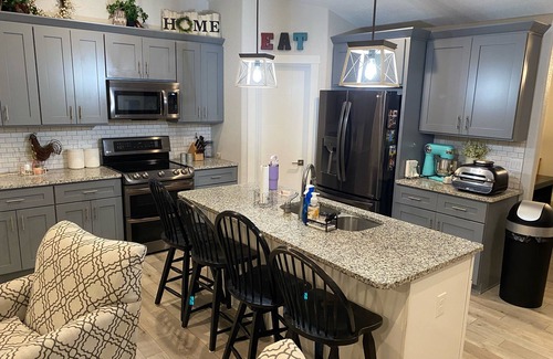 Gillette House | Lovely 3-bedroom house in Gillette with AC, WiFi nClose to Cam-Plex