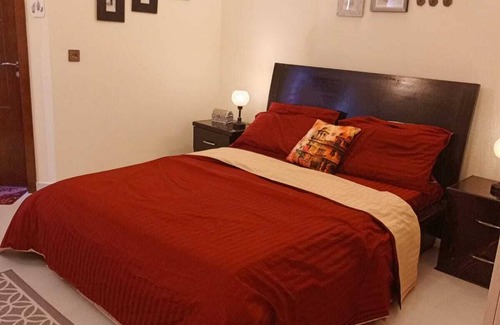 Karachi District Villa | Lovely 3-bedroom villa in Bahria town Karachi with WiFi, AC