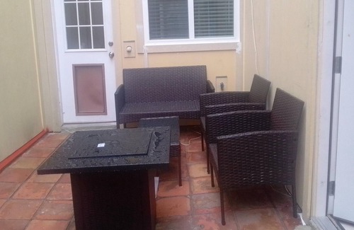 Parker Lane Condo | Lovely 3 br cozy Condo with Pool & Tennis Court