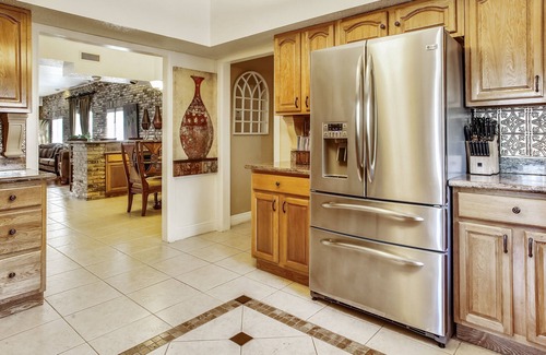Read Boulevard East House | Lovely 3 BR home only 15mins from downtown NOLA by RedAwning