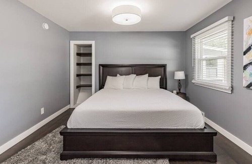 Richfield House | Lovely 3 Seasons Porch/Mall of America/Airport