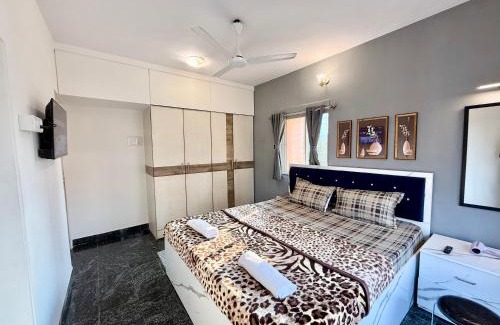 Juhu Apartment | Lovely 3BHK Serviced Apt near ISKCON Temple, Juhu Mumbai