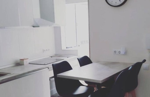Mollet del Valles Apartment | Lovely 4 bedroom apartment 20min from city center of Barcelona