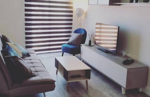 Mollet del Valles Apartment | Lovely 4 bedroom apartment 20min from city center of Barcelona