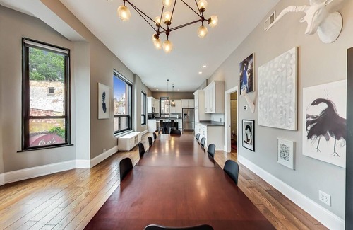 Old Town Apartment | Lovely 4 Bedroom Spot located in Charming Old Town