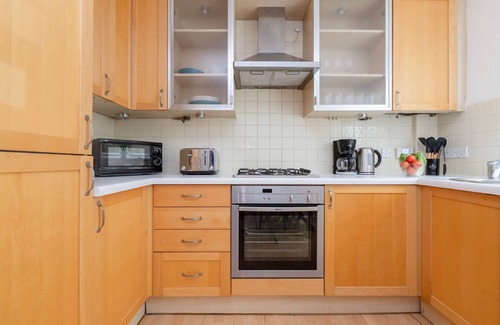 Bunhill Apartment | Lovely 4BR Townhouse in Barbican - Islington