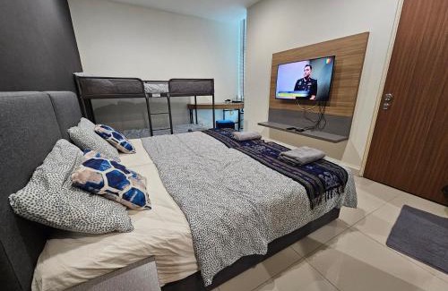 Batu Lintang Apartment | Lovely 4paxs Kozi Square comfort Studio Home 2B
