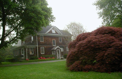 East Hampton North House | Lovely 5 BR Village Home with Heated Pool in Heart of East Hampton. Walk to All!