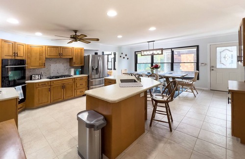 Spring Lake House | Lovely 6BR Home, 4blcks to beach w/badges/locker