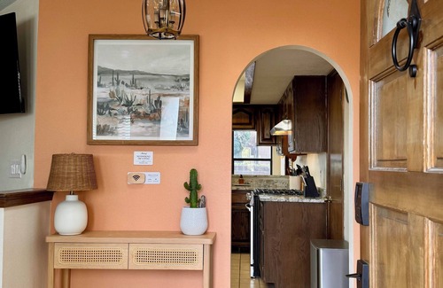 Westside House | Lovely adobe abode in Albuquerque with WiFi, AC, Fire Pit, Hot Tub