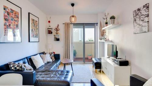 Puerto de la Duquesa Apartment | Lovely Aldea Beach Apartment